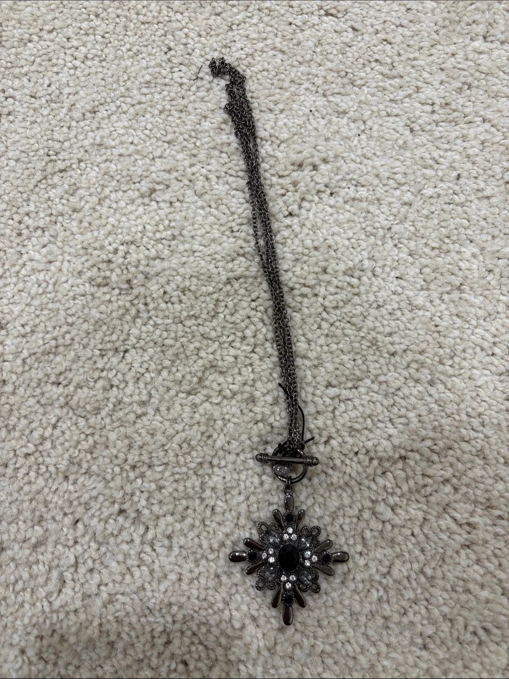 12-cookie Lee Women's Gunmetal Black Crystal Starburst Pendant Necklace
